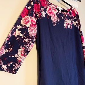 Charter Club Top Navy With Fuchsia, Pink & White Floral Design, Size XL